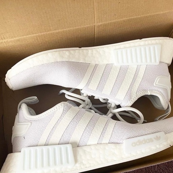 White adidas shoes - Picture 1 of 1